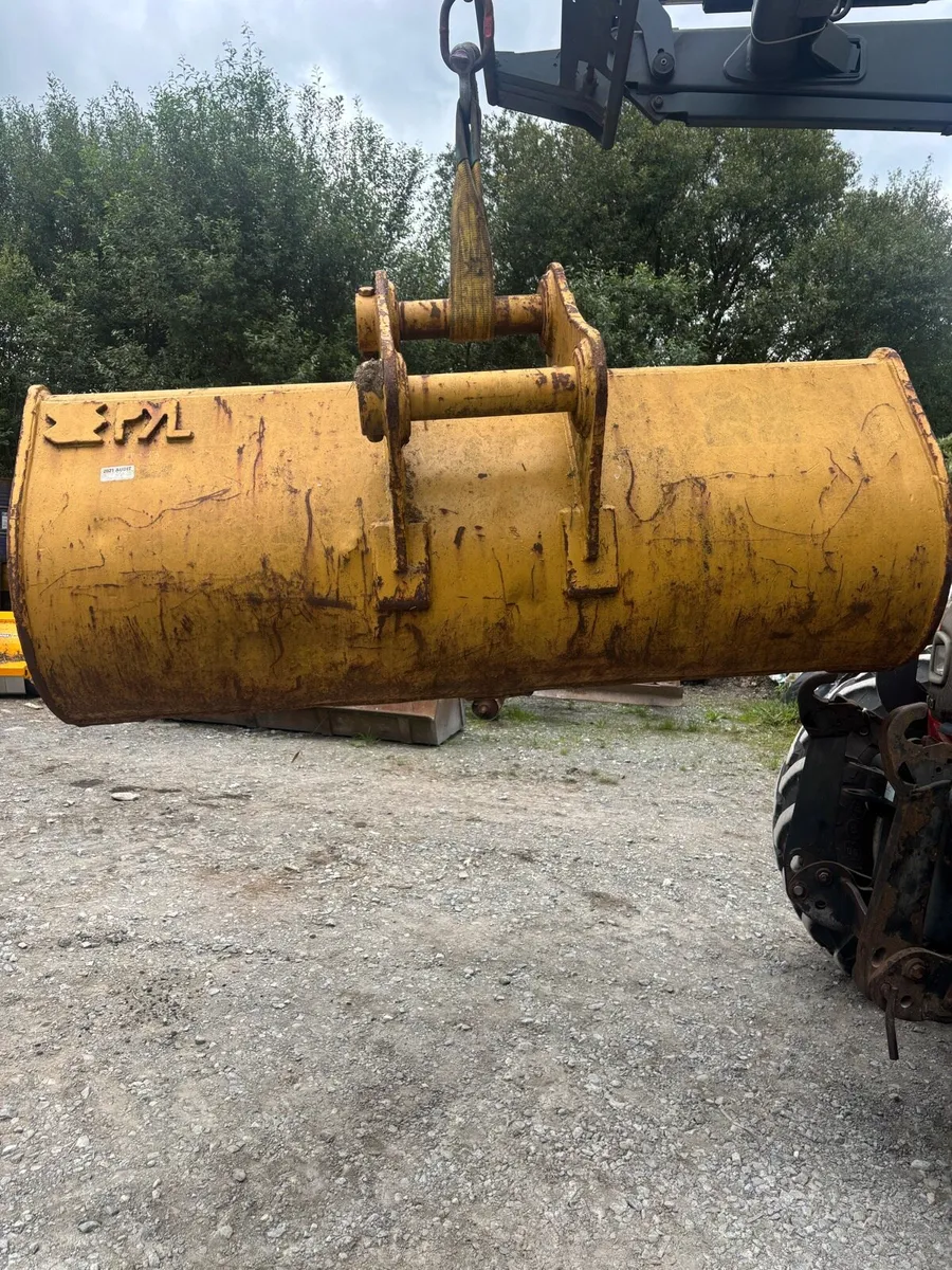 Grading bucket - Image 1