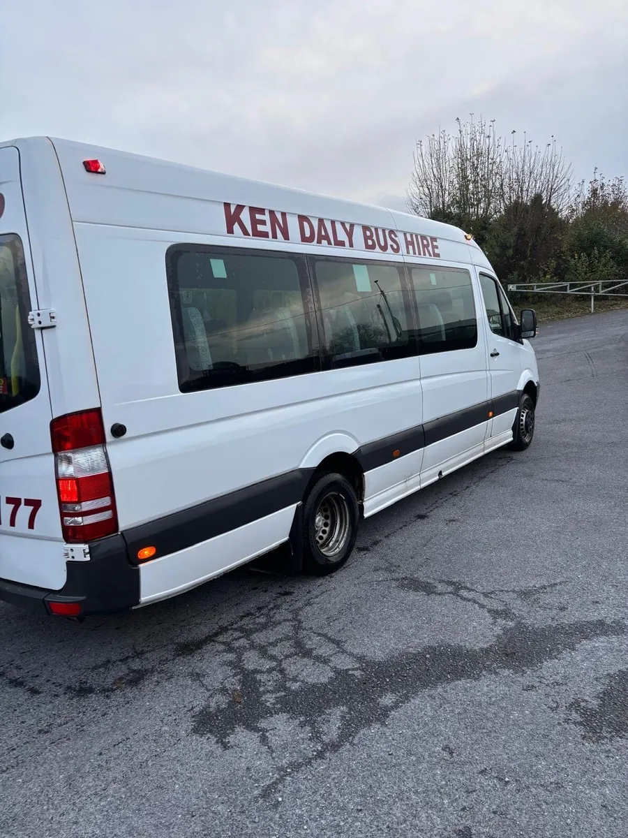 2008 wheelchair accessible mini bus sprinter - Image 4