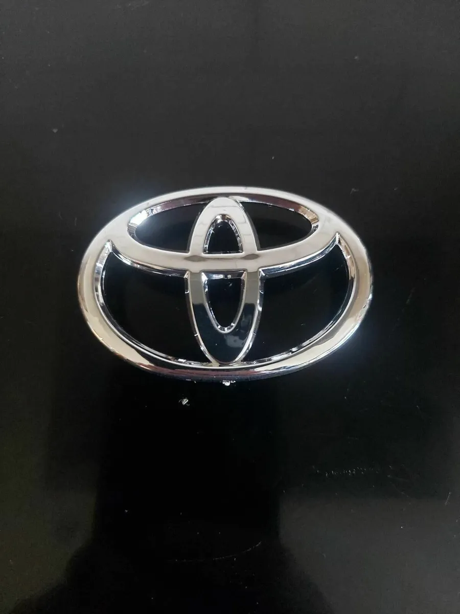 Toyota Steering Wheel emblem - FREE POST - Image 4