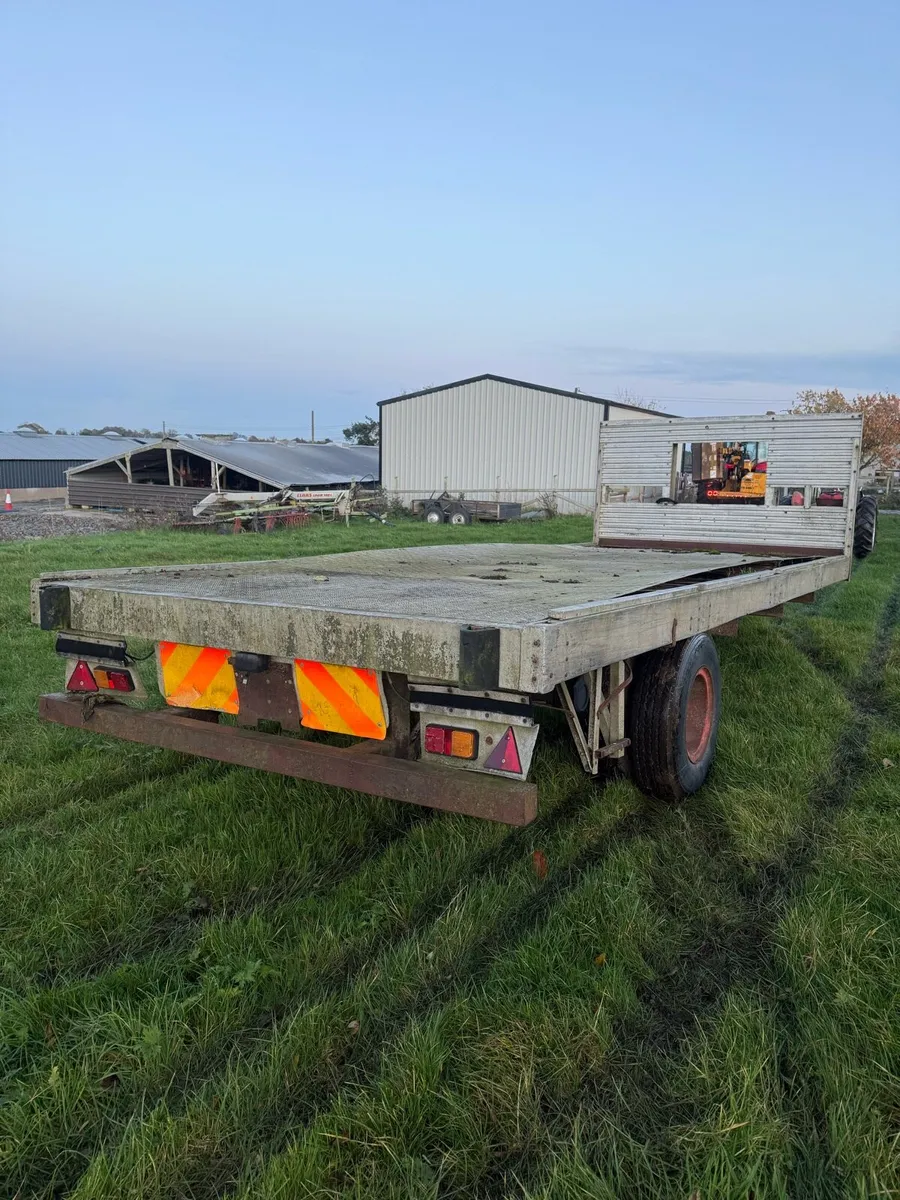 20ft bale trailer - Image 3