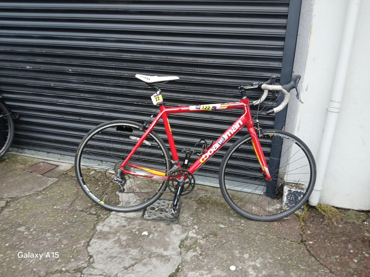 BOARDMAN RACING BIKE