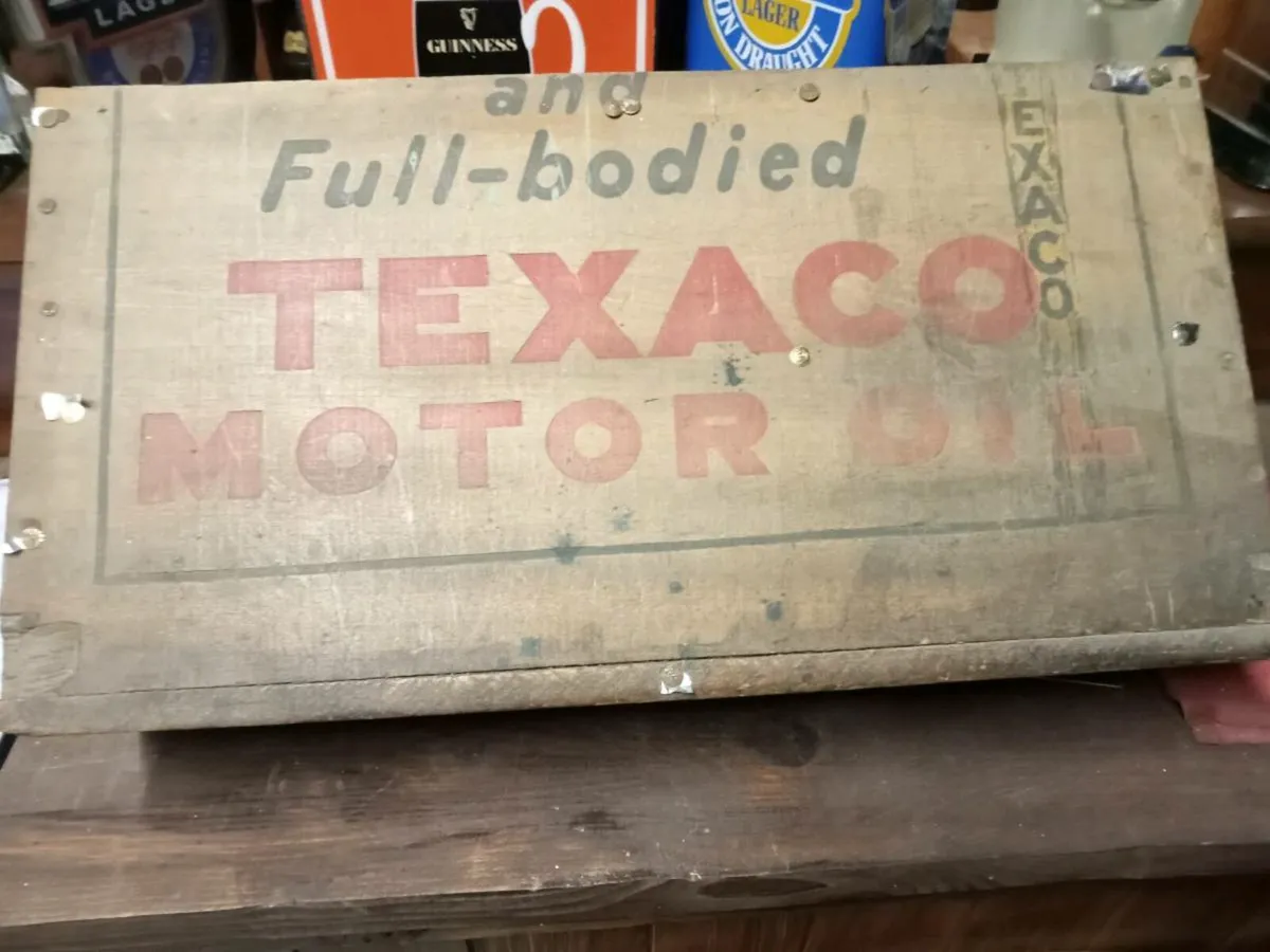 Old Texaco oil timber box - Image 1