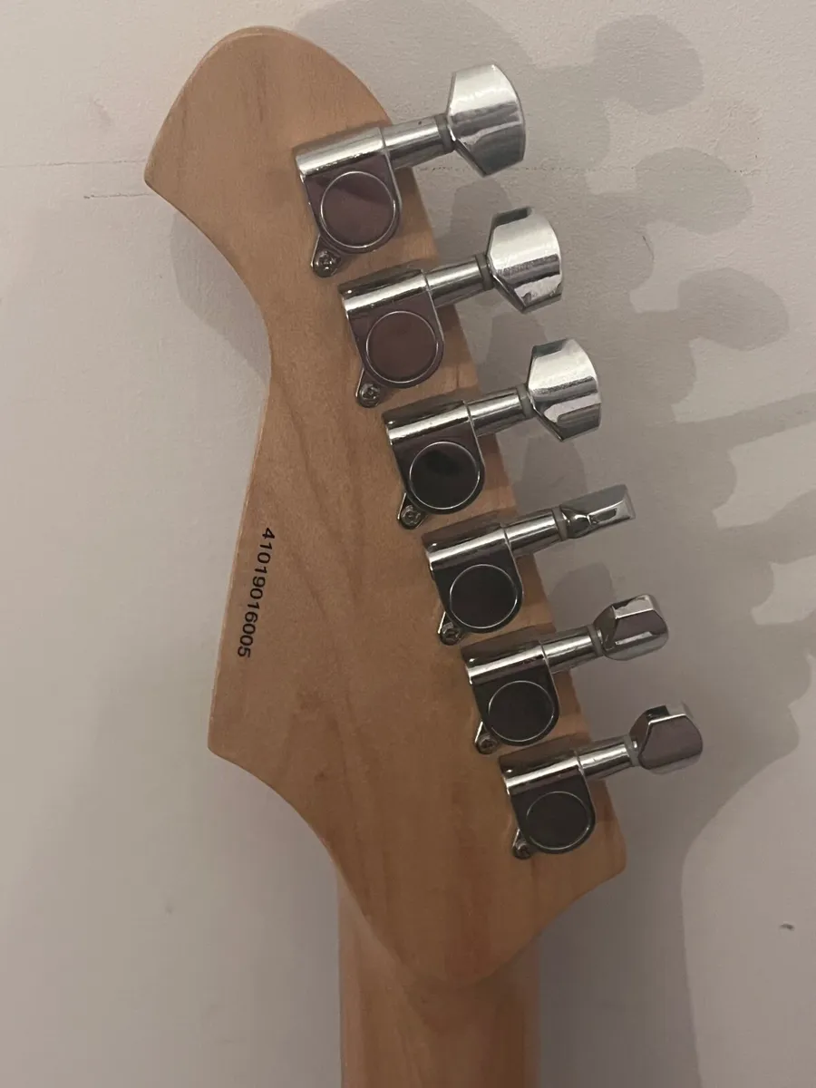 Aria Pro II STG Electric Guitar + Case bundle - Image 4