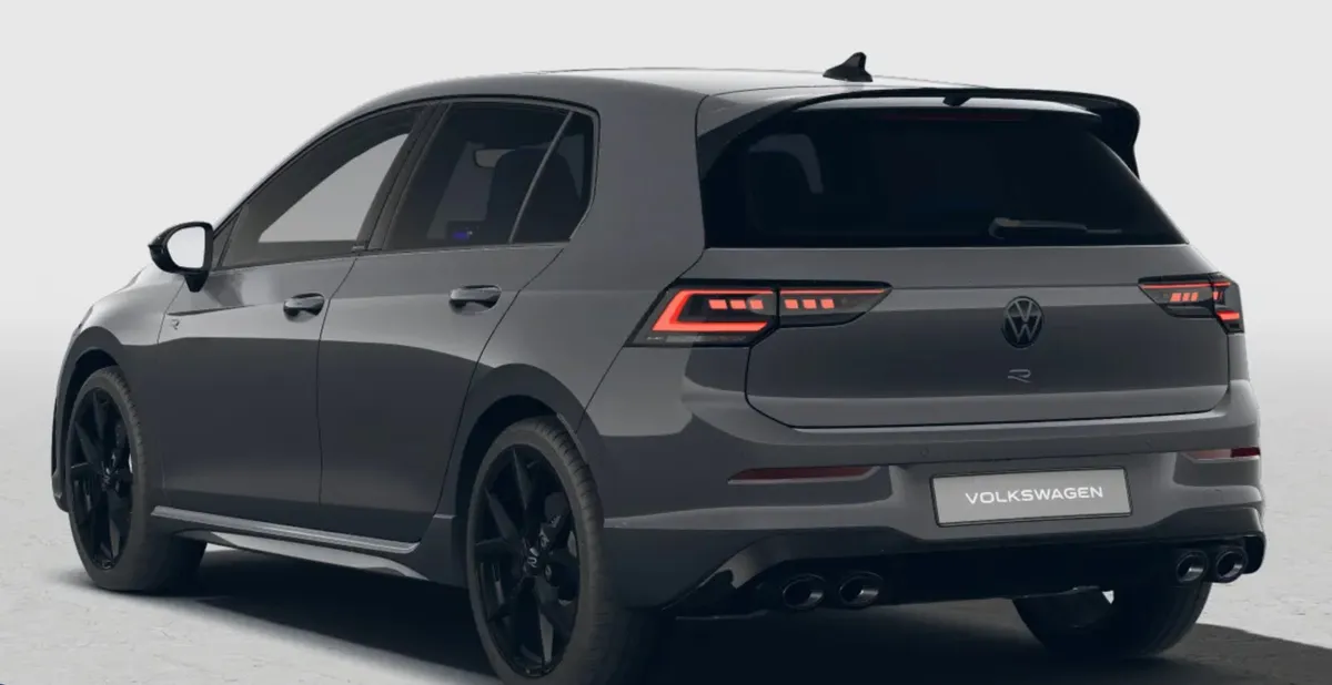 Golf R Black Edition 2.0TSI - Leather & Sunroof - Image 4
