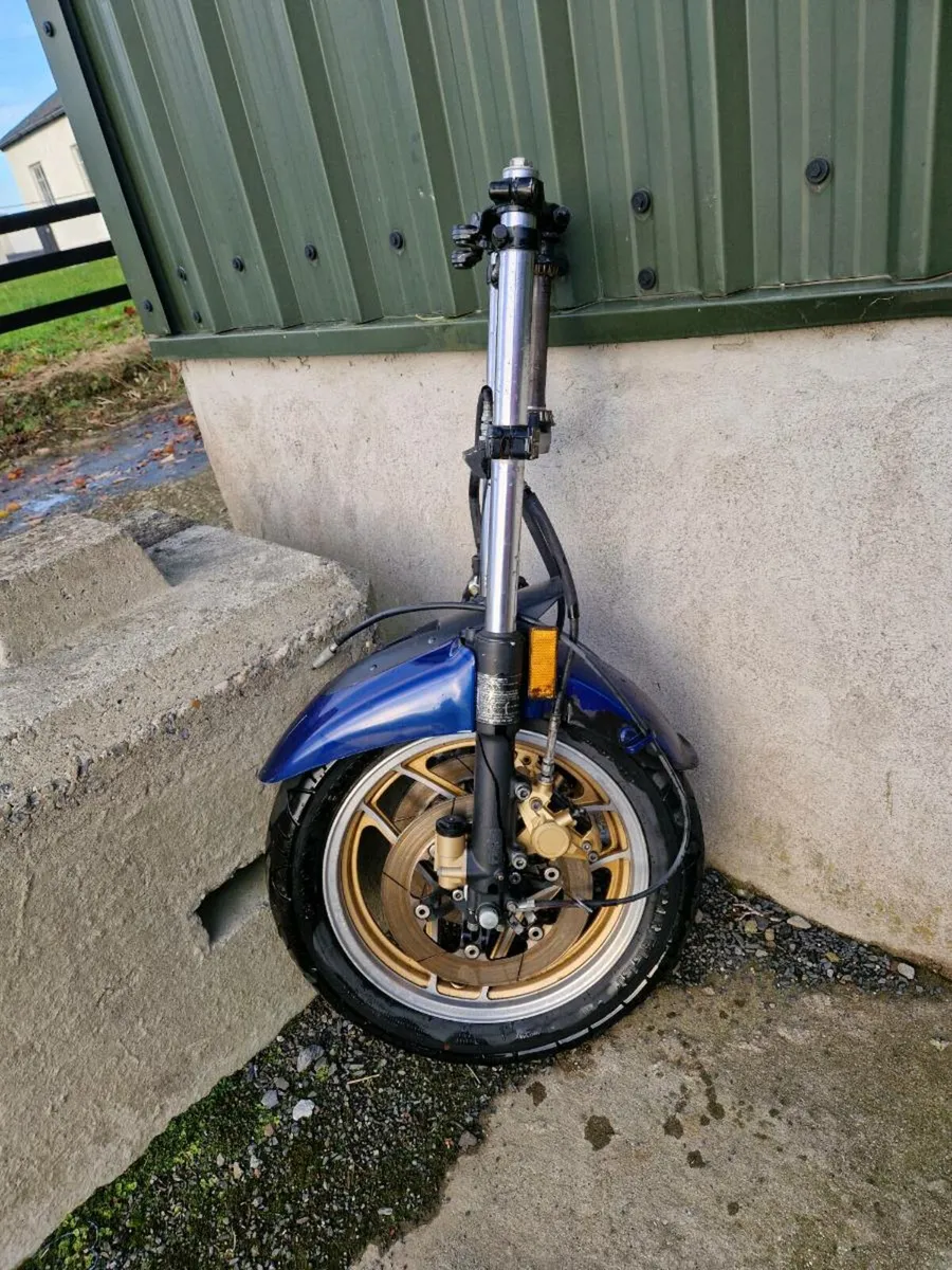 1980's Suzuki GS1100 efe front & rear end - Image 1