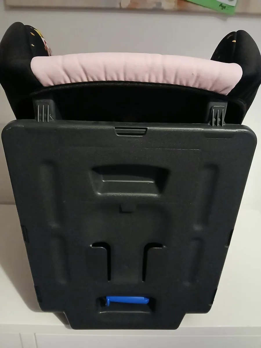 Carseat - Image 2