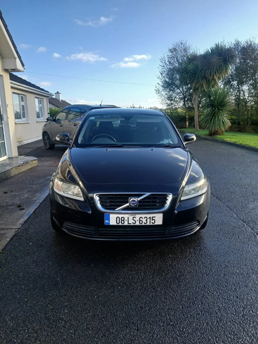 Volvo S40 2008 - Image 1