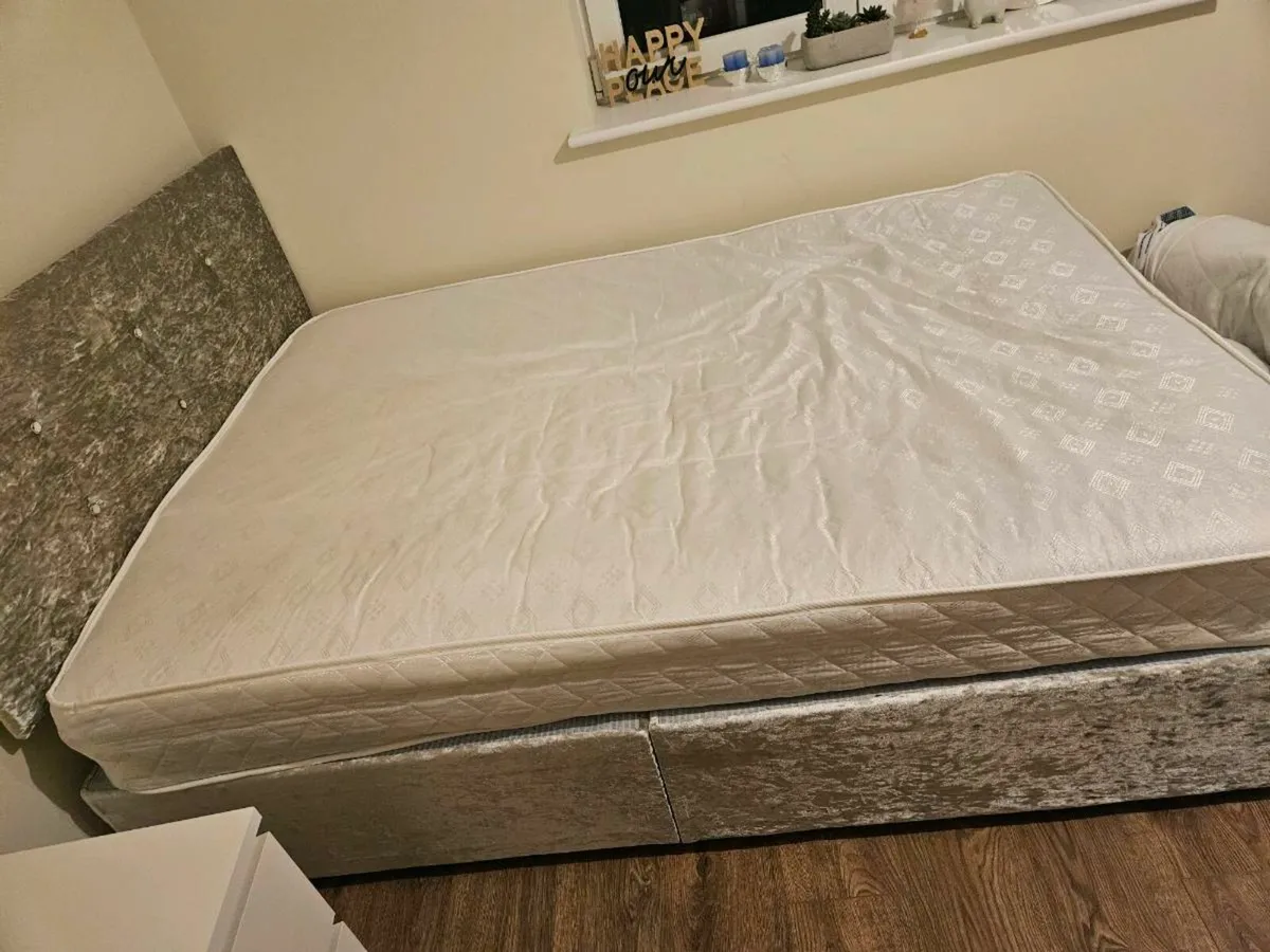 Double bed - Image 4