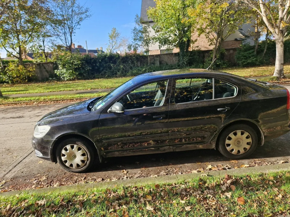 Skoda Octavia 2011 - Image 2