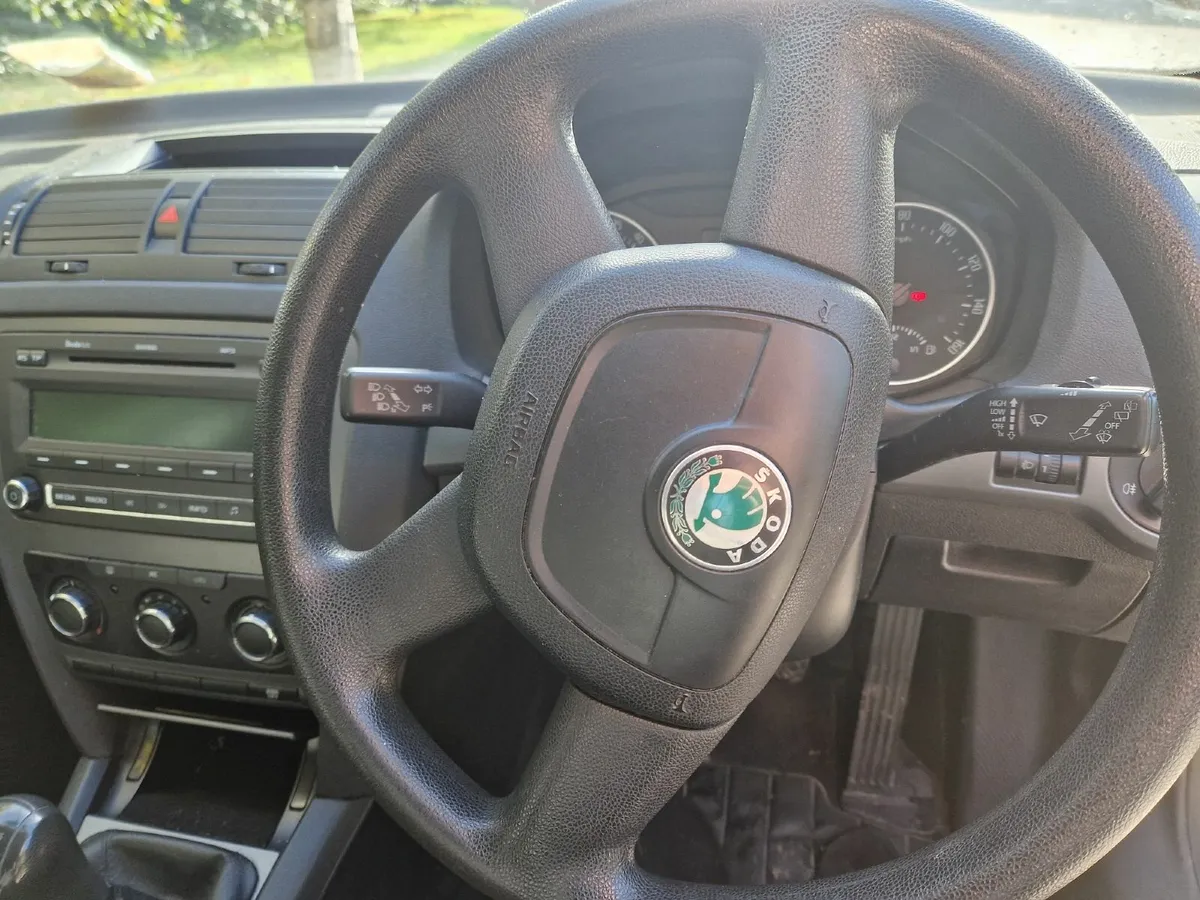 Skoda Octavia 2011 - Image 4