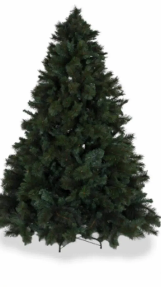Sherwood Christmas Tree - Image 1