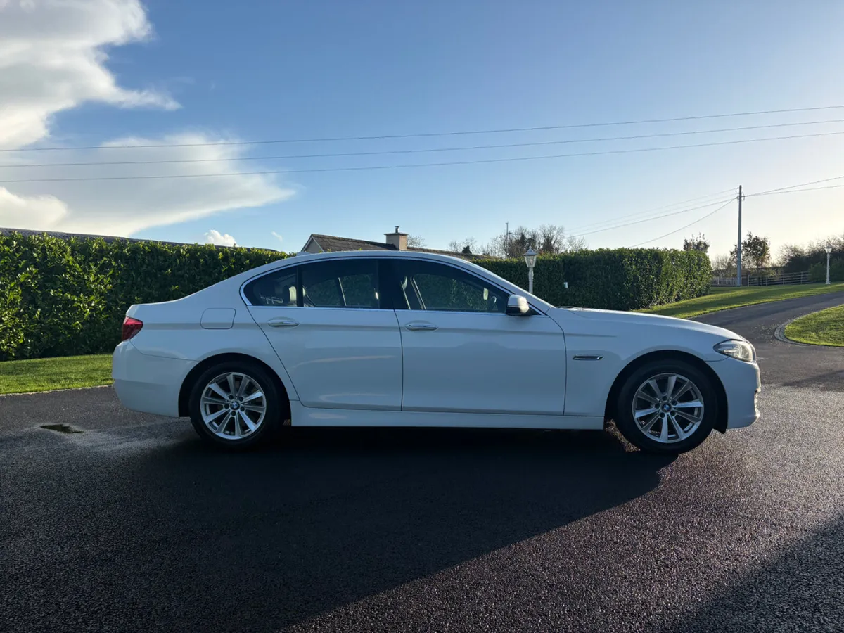 BMW 5-Series 2015 - Image 4