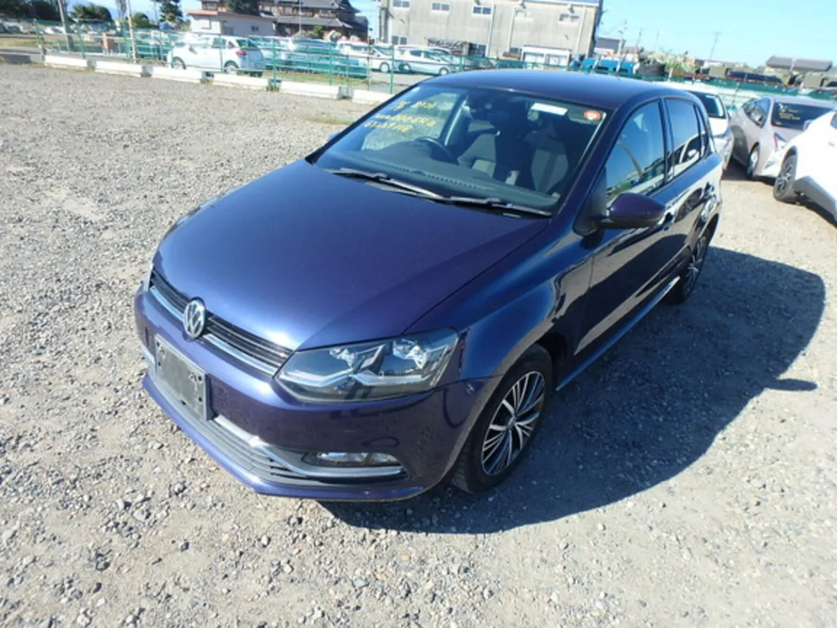 2016  Vw Polo 1.2 Petrol Auto HIGH SPEC MODEL - Image 1