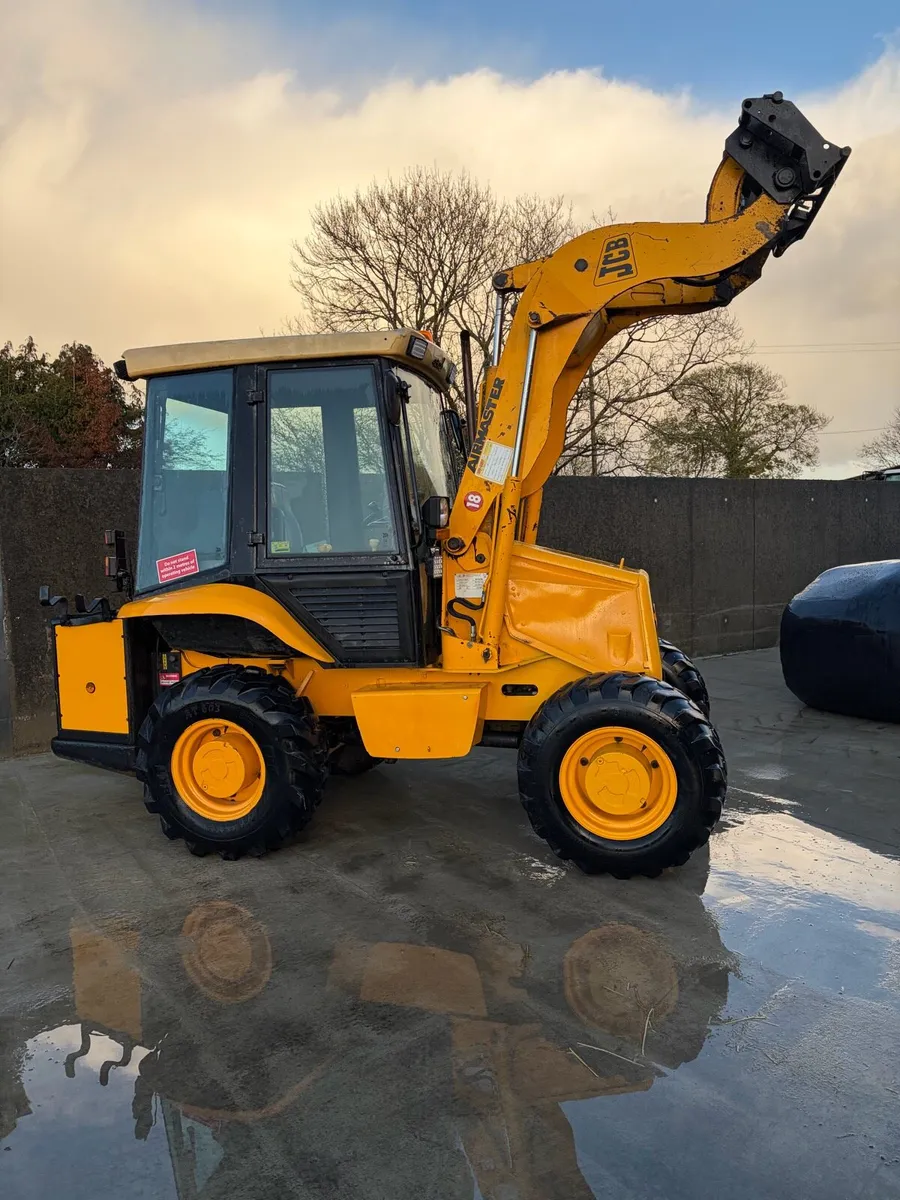JCB 2cx - Image 1