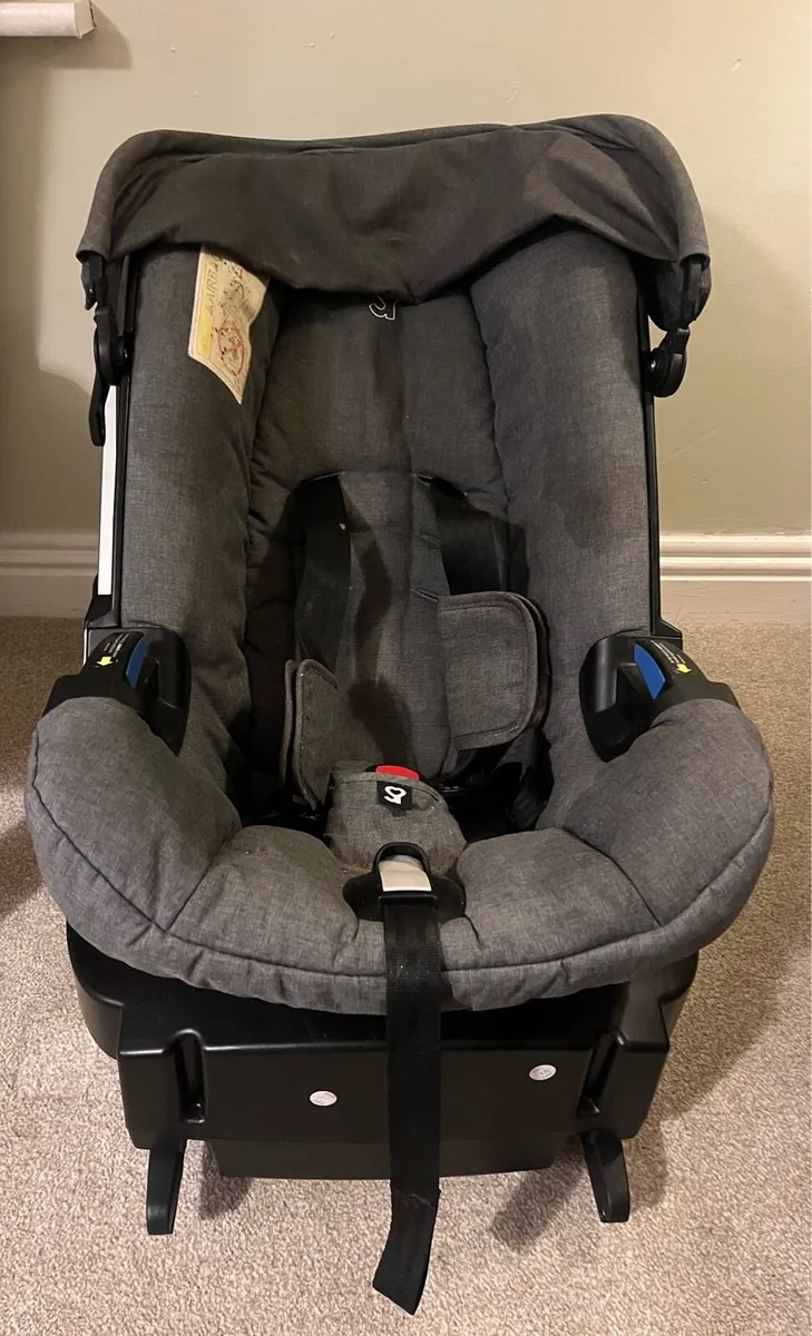 Doona Car Seat Buggy Travel System with Isofix - Image 3