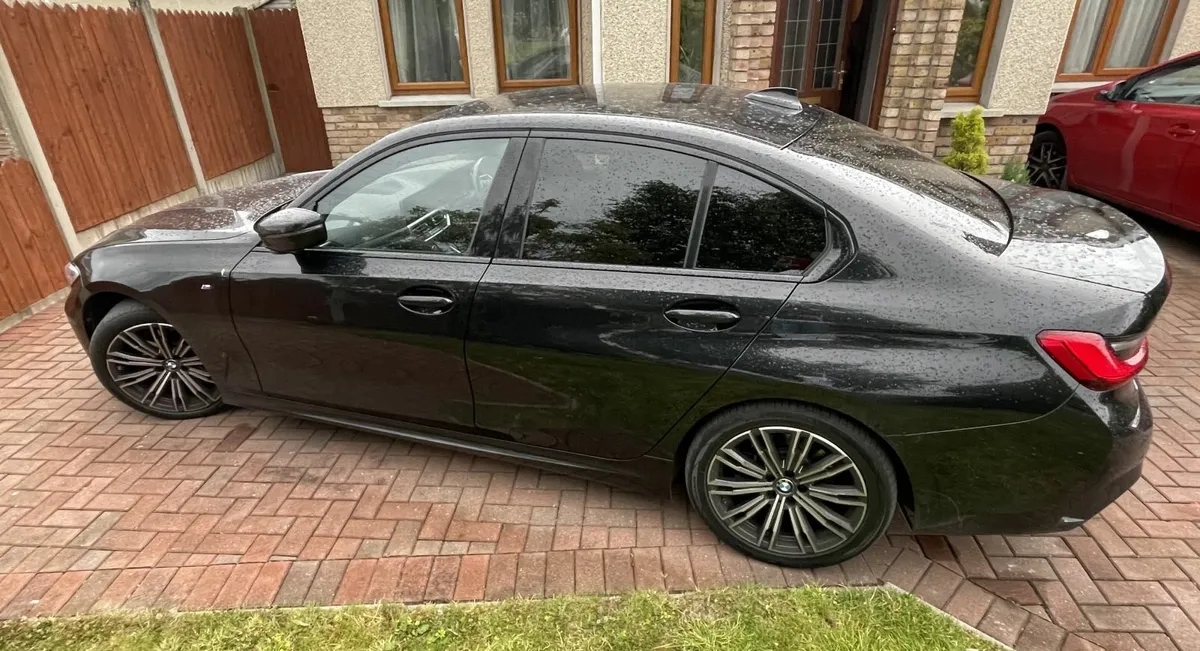 BMW 3-Series 2021 - Image 4