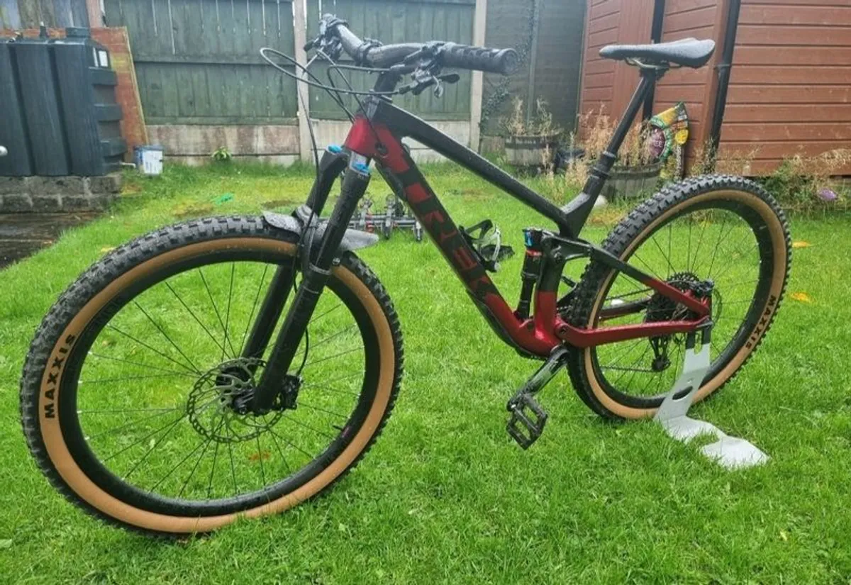 trek fuel ex 9.8 - Image 1