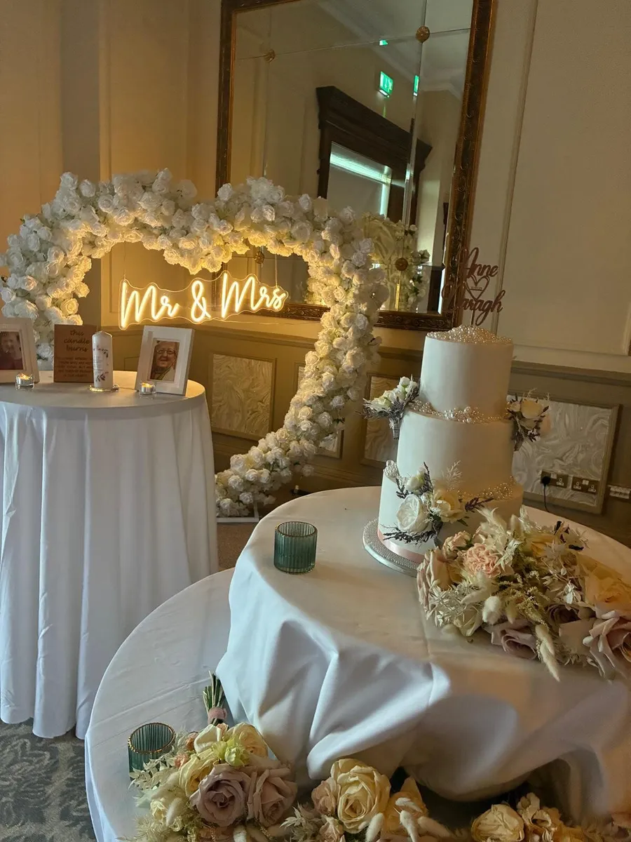 Artificial Wedding Cake - Image 2