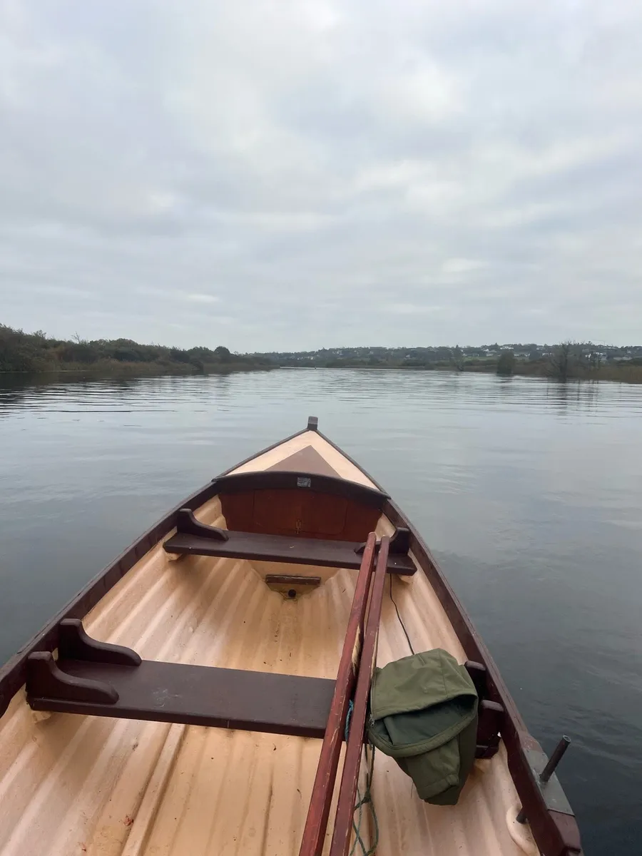 19’ Sheelin boat - Image 1