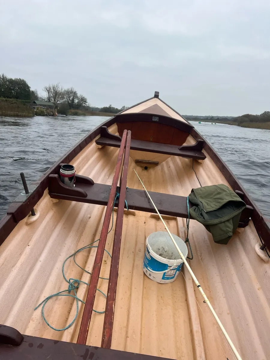 19’ Sheelin boat - Image 3