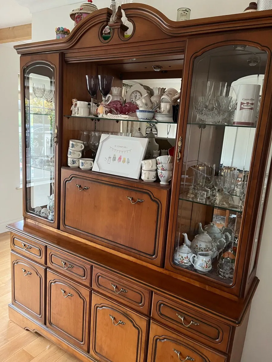 Display cabinet - Image 1