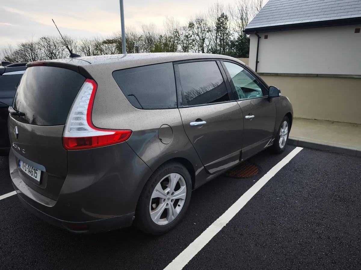 Renault Grand Scenic 2011 - Image 2