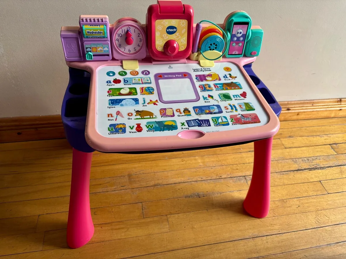 V tech learn and draw activity desk - Image 1