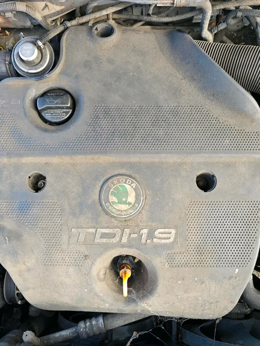 Skoda TDI with towbar - Image 3