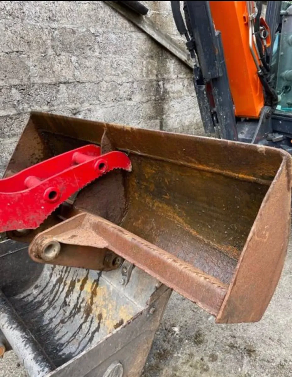 Hitachi grading bucket - Image 3