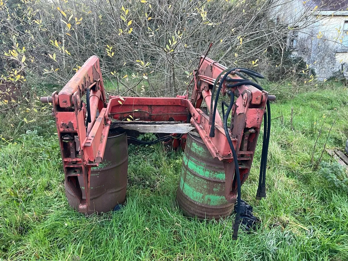 Front Loader & Sower - Image 4