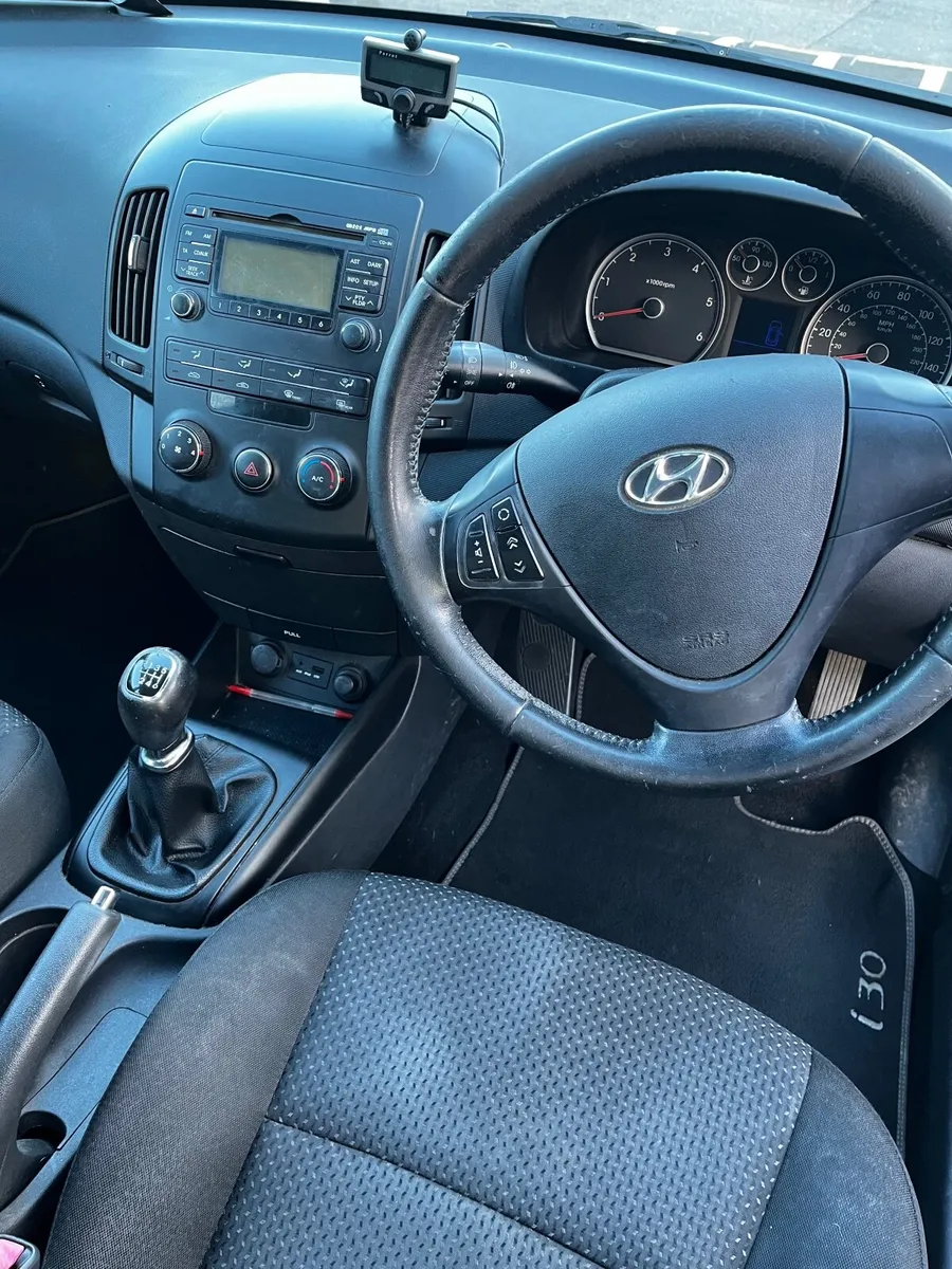 Hyundai i30 2010 - Image 4