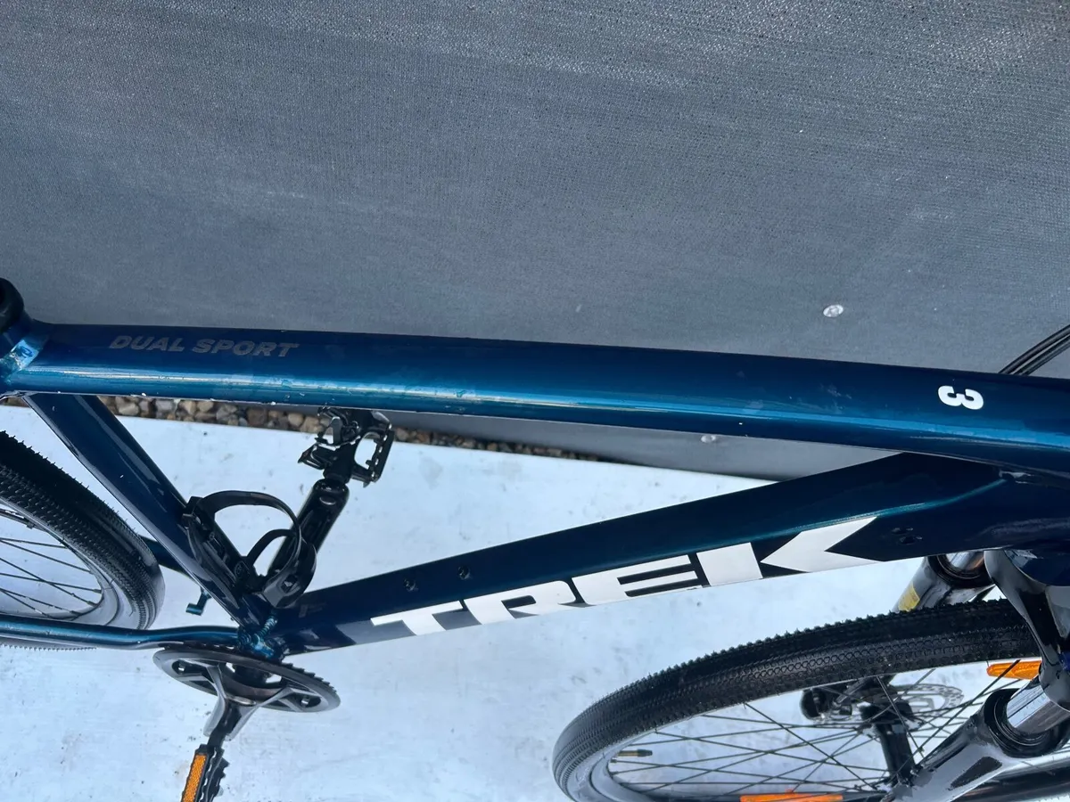 Trek Dual Sport 3 ❗️Open 7 days of the week ❗️ - Image 4