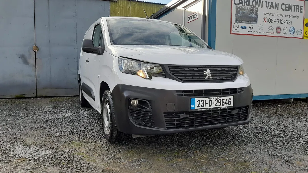 231 Peugeot Partner 1.5 blue hdi 100 active plus - Image 2