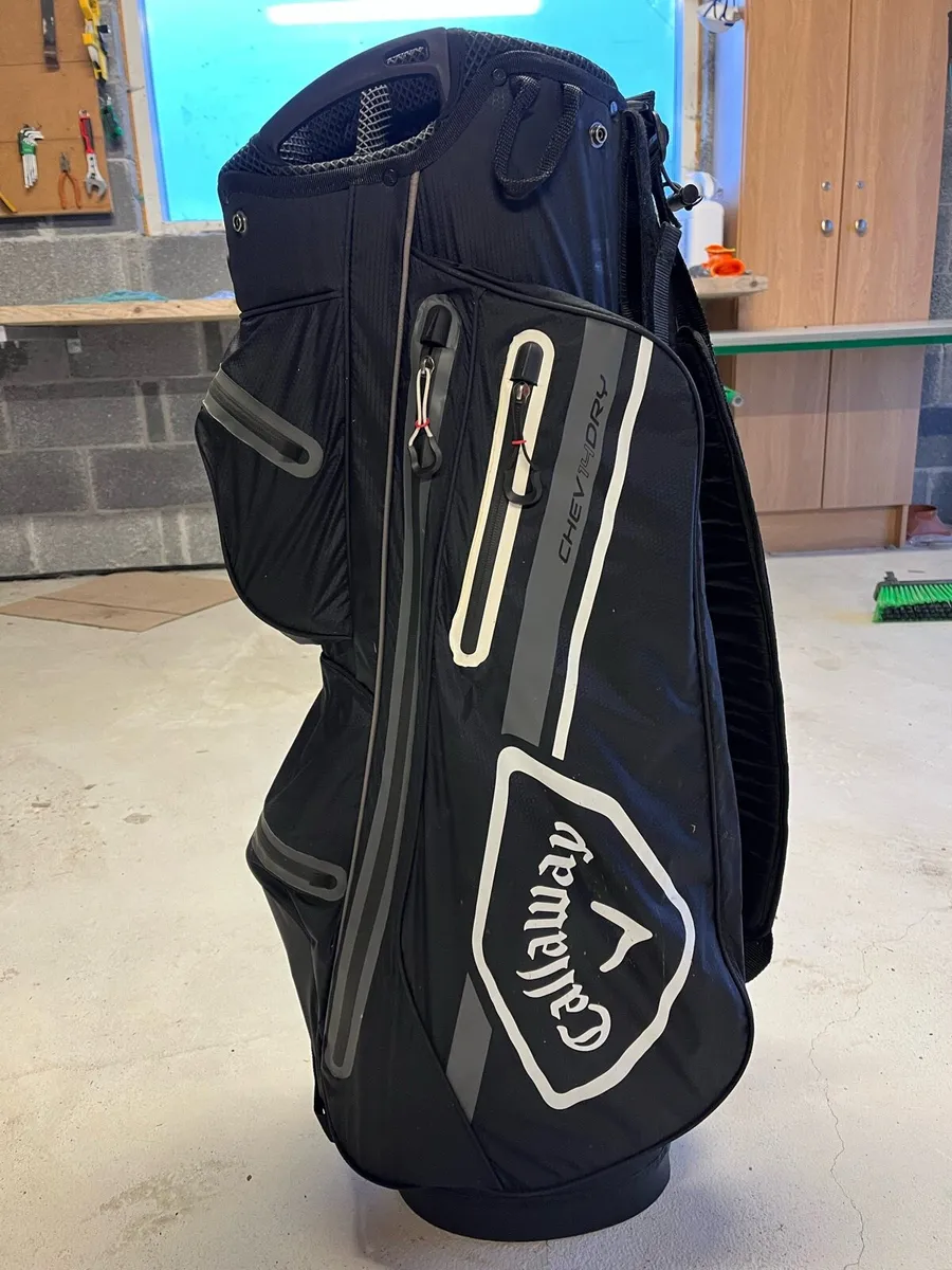 Callaway Chev Dry 14 Cart Bag - Image 1
