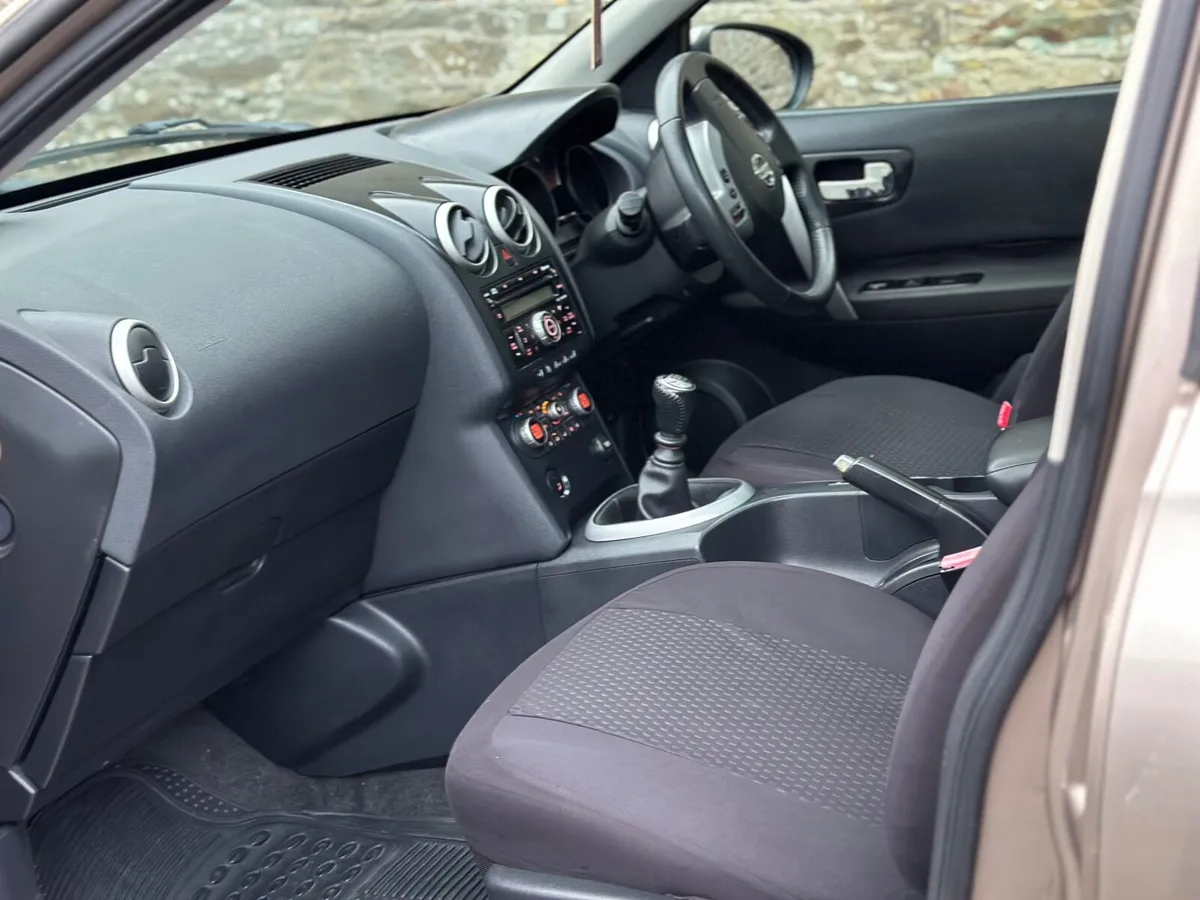 Nissan Qashqai 2007 - Image 2