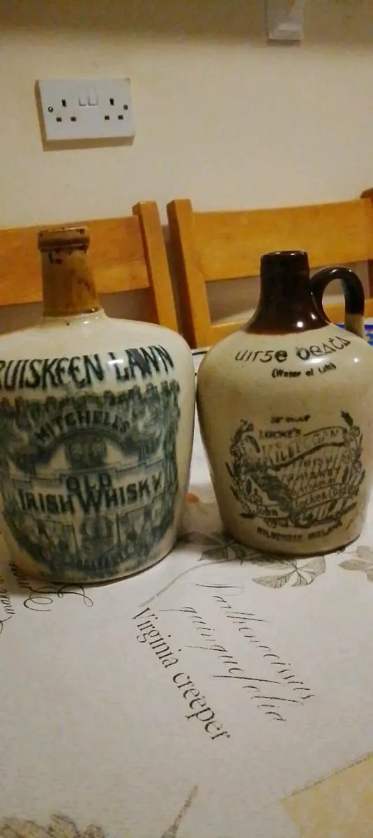 Old whiskey jars - Image 2