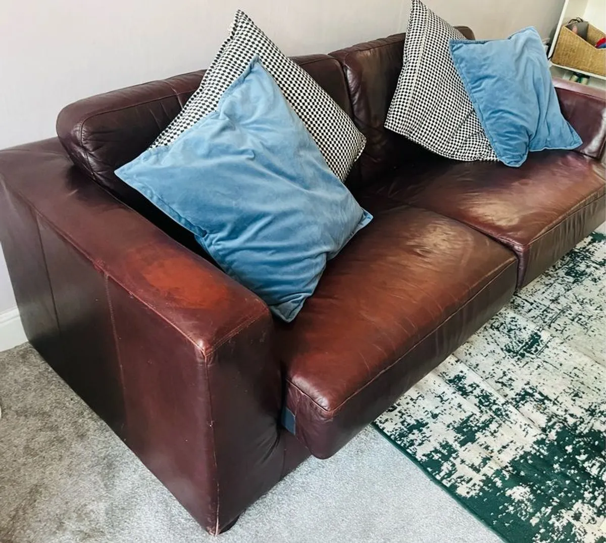 Real leather 3 seater couch - Image 2