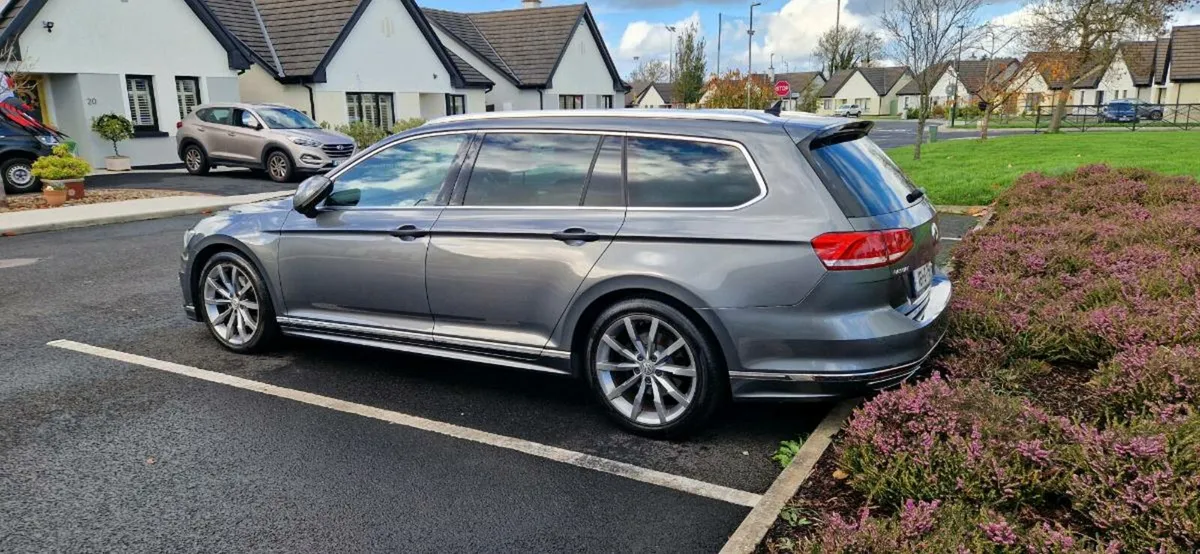 VW Passat R-line Estate 2016 - Image 3