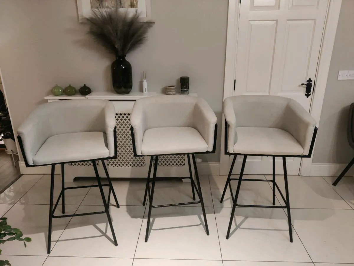 3 Kitchen swivel high stools - Image 2