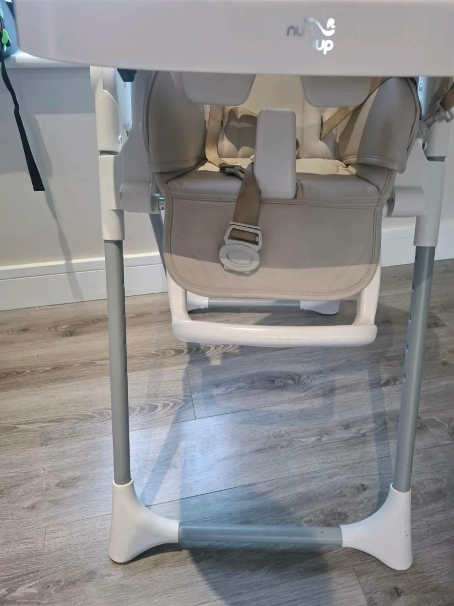 Baby high chair - Image 3