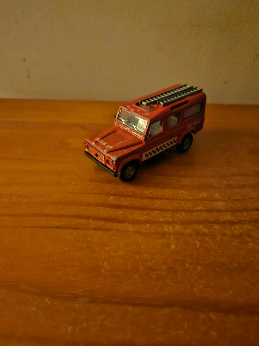 Corgi Solido Landrover - Image 1