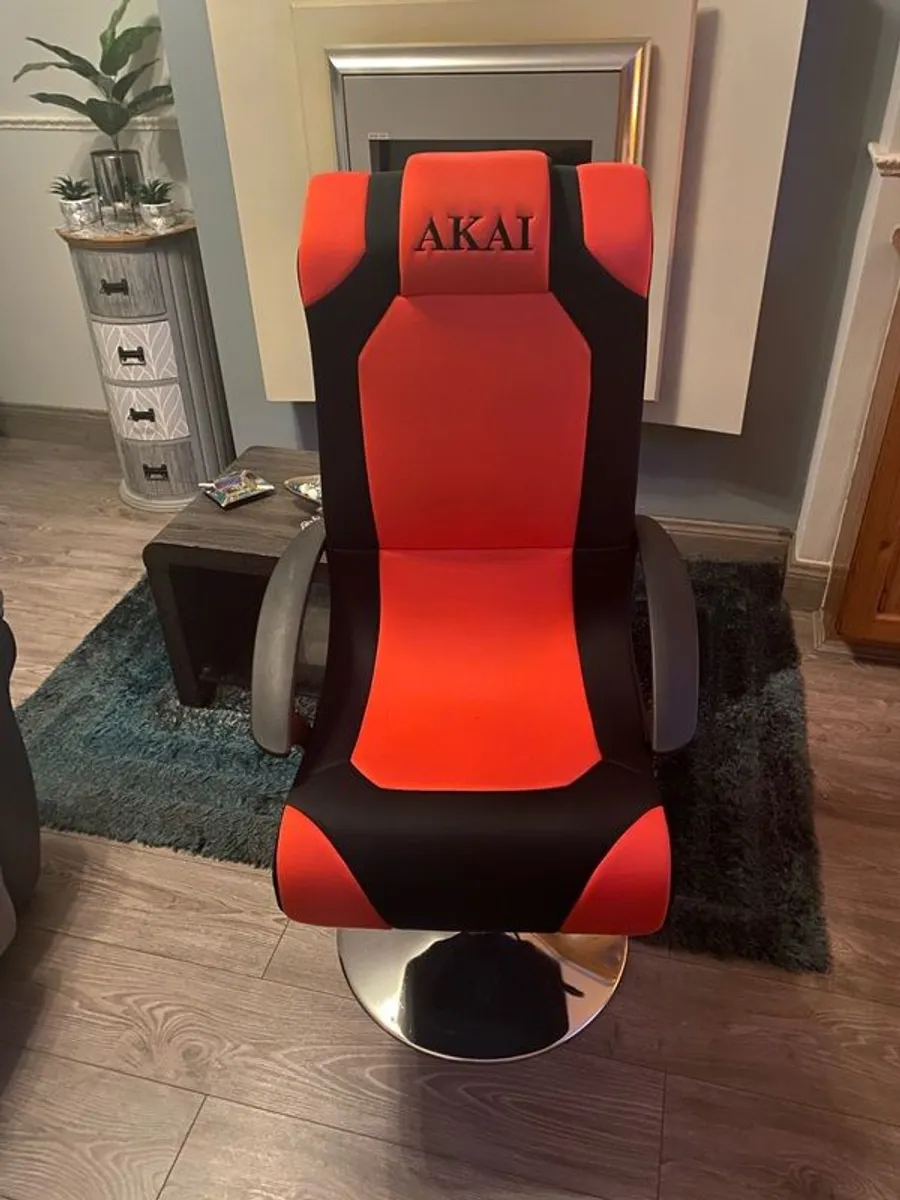 gaming chair - Image 1