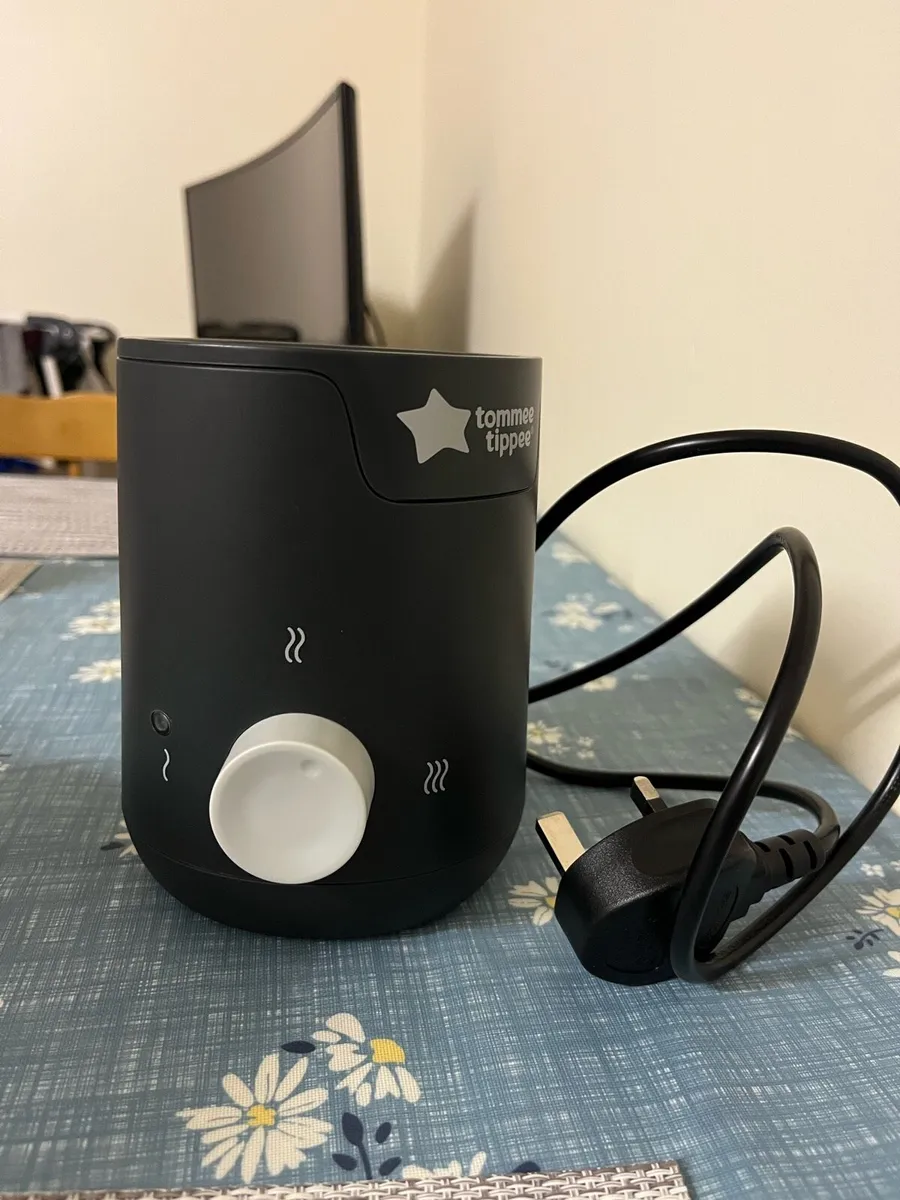 Free Tommee Tipper Electric Bottle Warmer