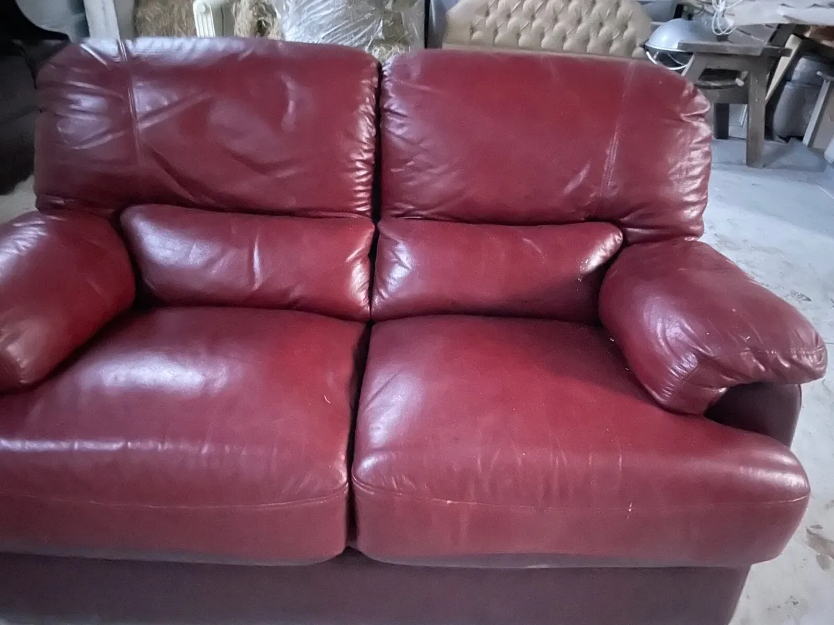 Couch - Image 2