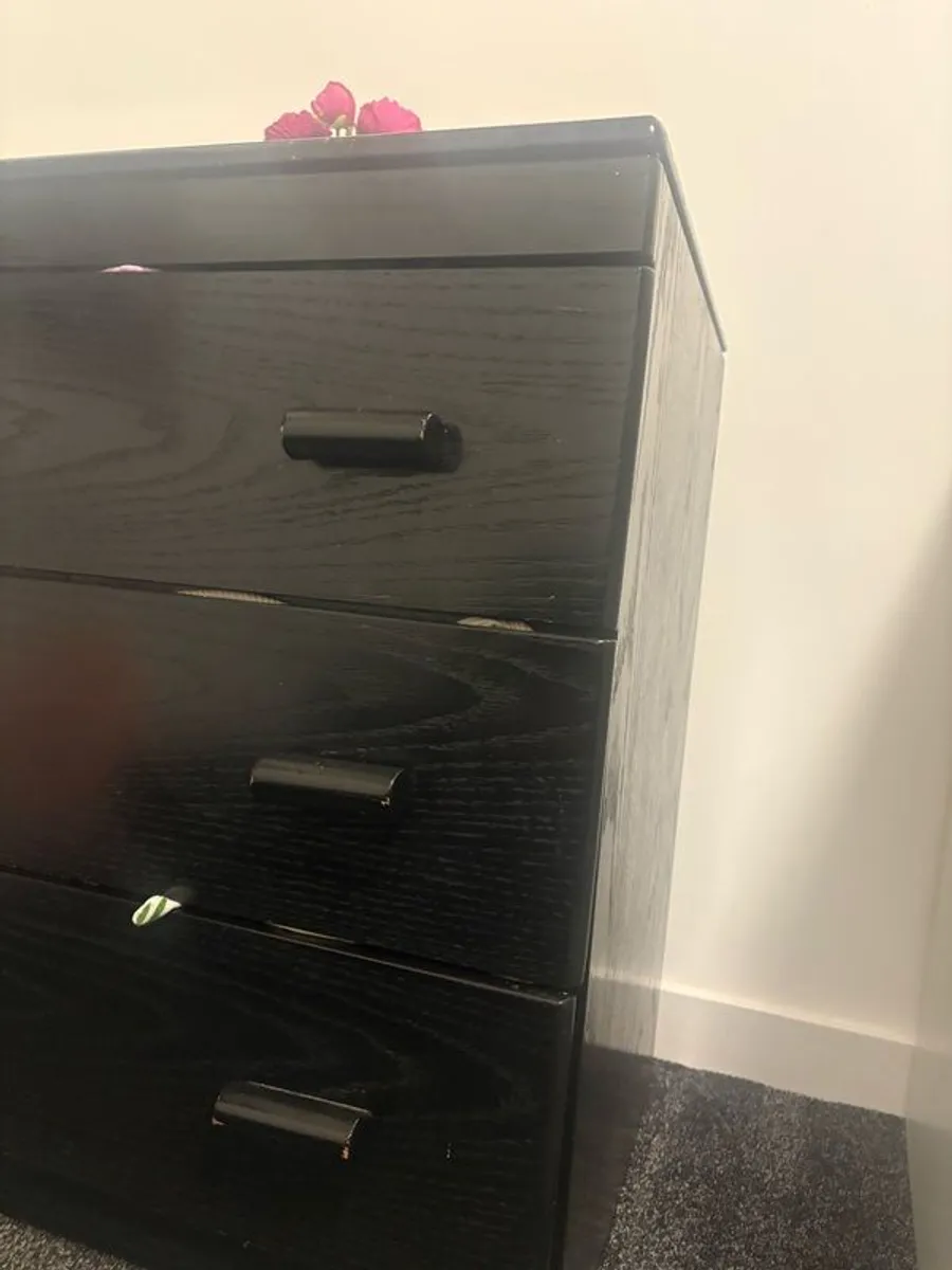 black 4 drawer - Image 3