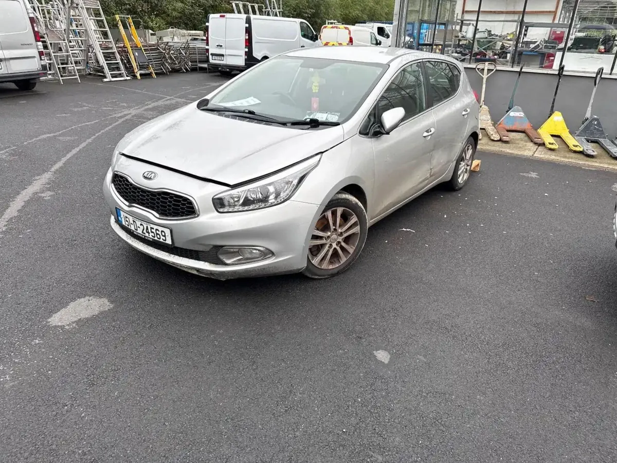 Kia  pro creed 2015 - Image 1