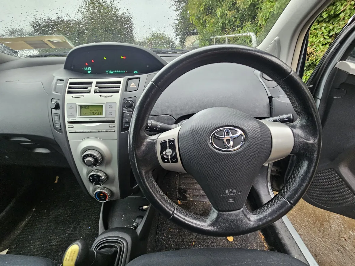 Toyota Yaris 2008 €1550 no offers - Image 2