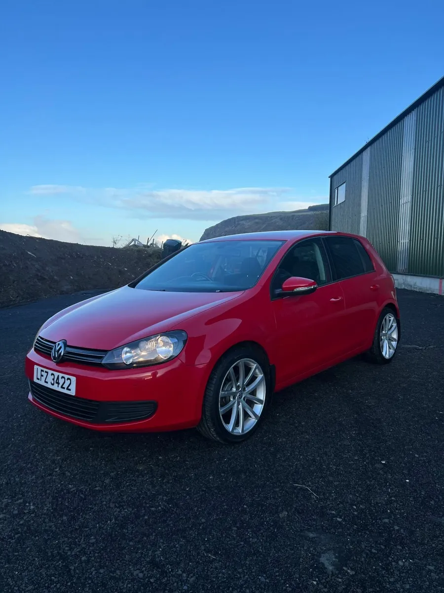 Volkswagen Golf 2012 - Image 2