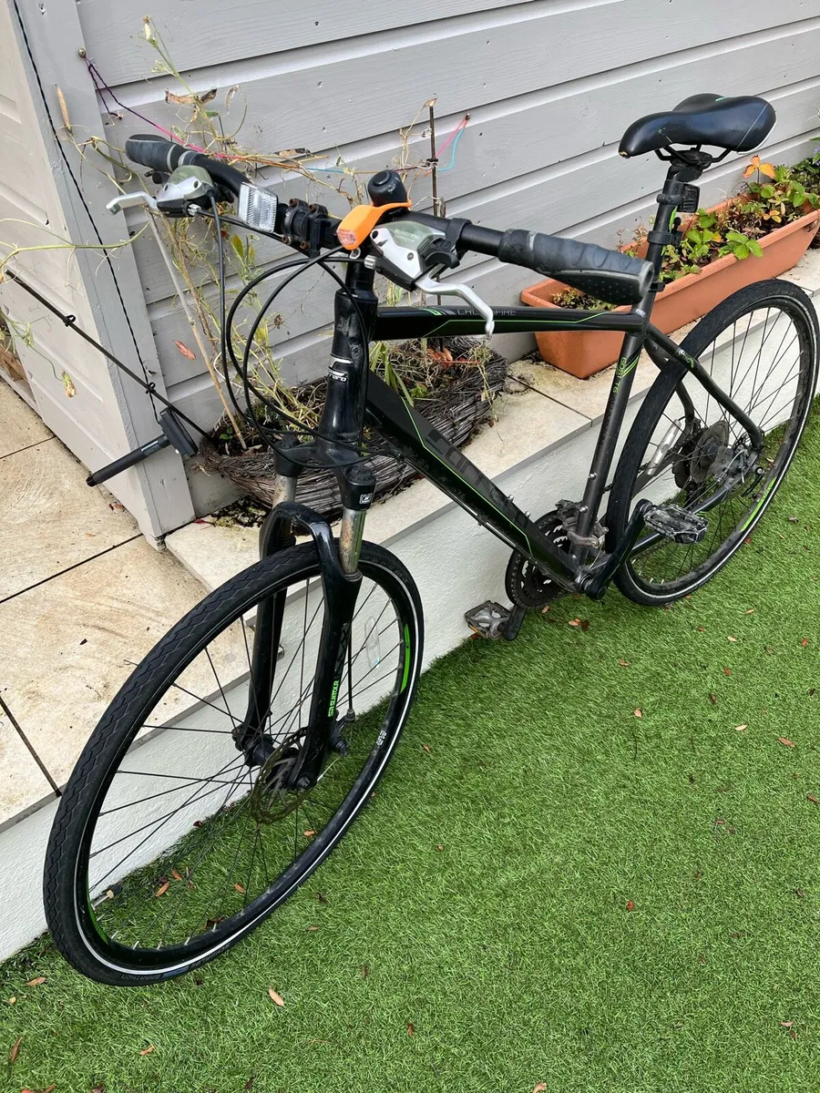 Carrera Hybrid Bike - Image 2