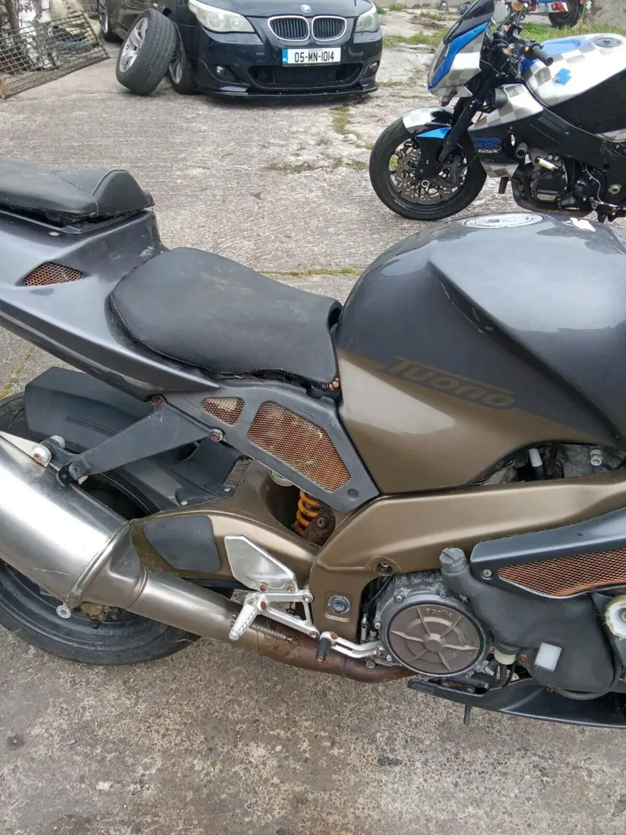 Honda Fireblade and Aprilla Tuono for breaking - Image 1